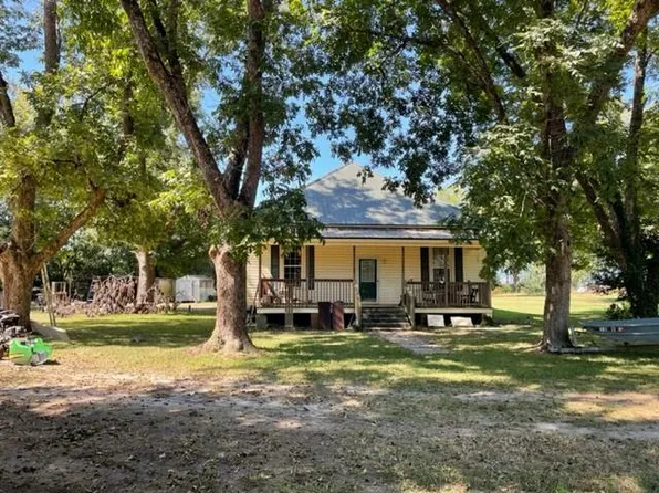 54 Copeland Rd, Tennille, GA 31089