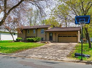 2616 107th Ln NW, Coon Rapids, MN 55433