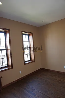 Rented by Citi Nest Group LLC | media 27