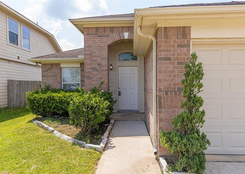 1st image of 21115 Field House Ct