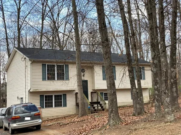 621 Platt Mountain Ln, Inwood, WV 25428