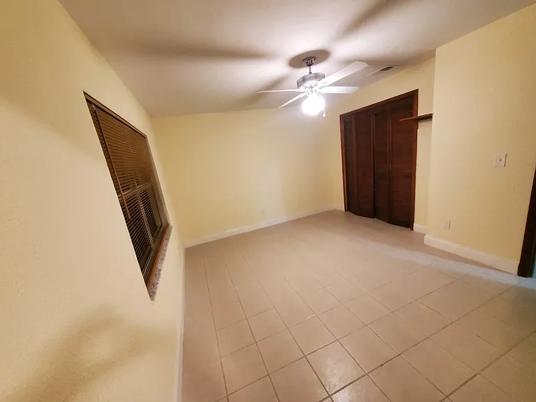 801 Little Pine Dr — Photo 2