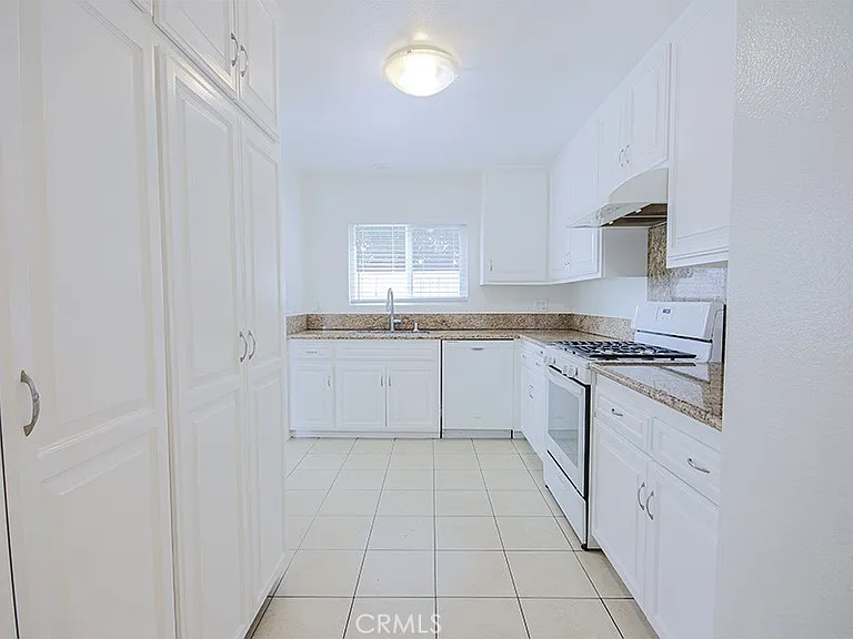 121 Lisa Ln #A — Photo 10