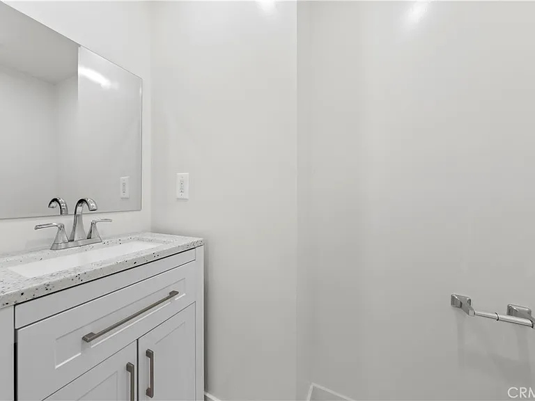 8832 Odessa Ave — Photo 17