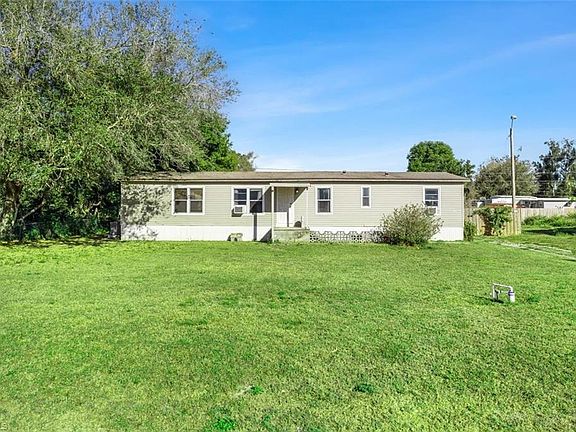 5th image of 8405 Nault RD
