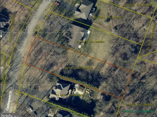 2579 Castlegreen Dr, Greencastle, PA 17225