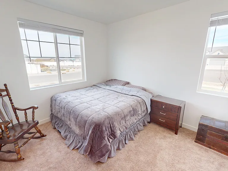 635 S Chan Dr E — Photo 13
