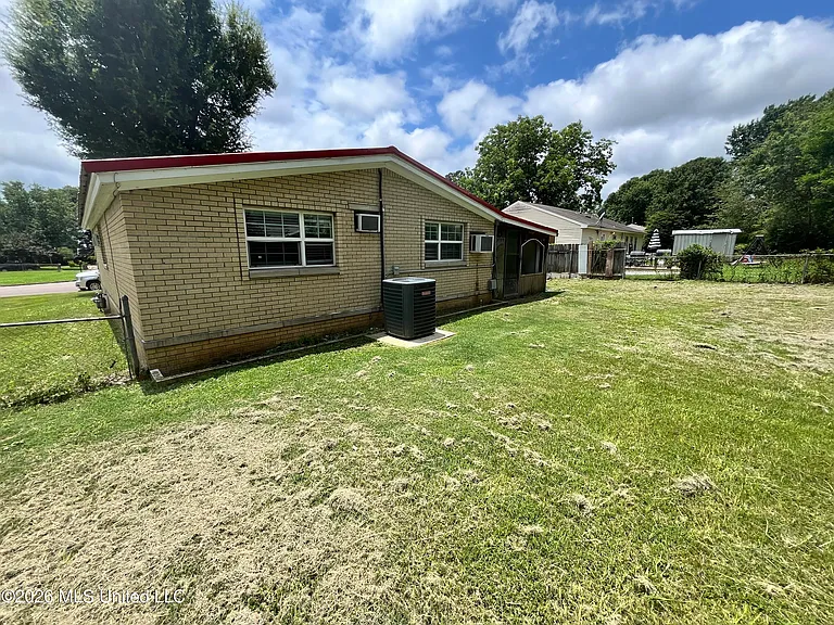 1598 Custer Dr — Photo 20