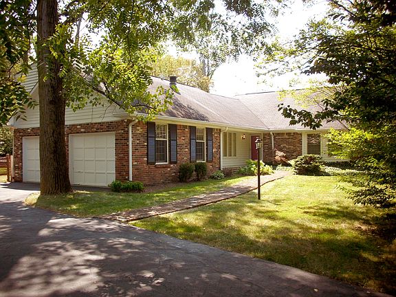 2nd image of 1417 Woodside Dr