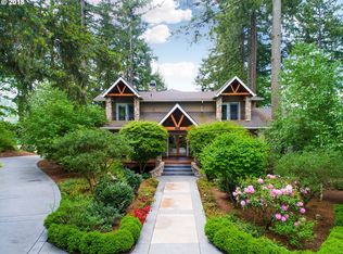 2057 Summit Dr, Lake Oswego, OR 97034