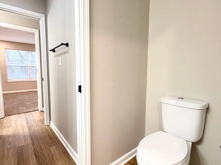 511 Glenstone Springs Dr — Photo 30