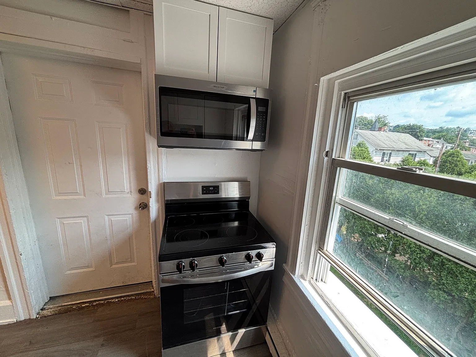 4 bed, $1,495 — Photo 2