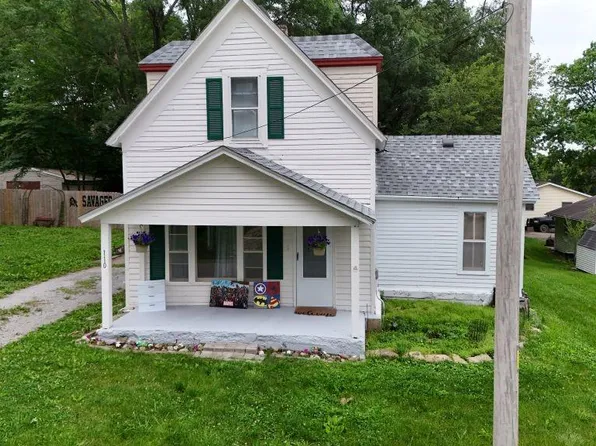 110 W Benton St, Savannah, MO 64485