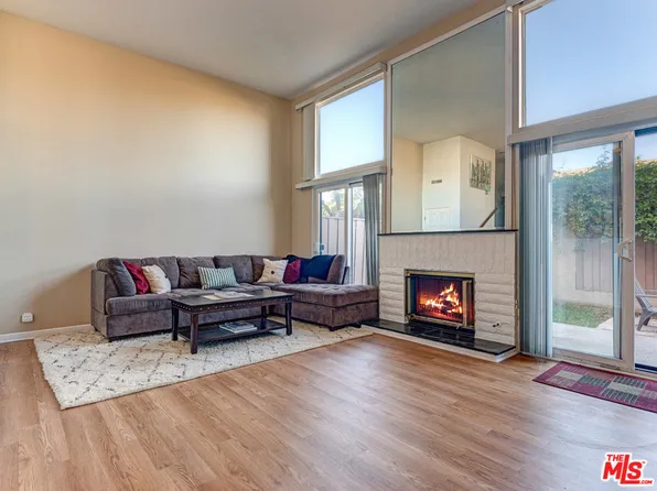 2707 Vanderbilt Ln #3, Redondo Beach, CA 90278