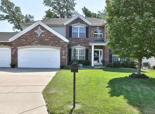 210 Arbor Trails Dr, Ballwin, MO