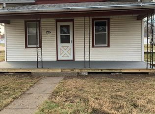 725 S Wilson St, Wilber, NE 68465