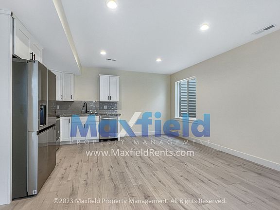 5th image of 4731 Taylors View Ln