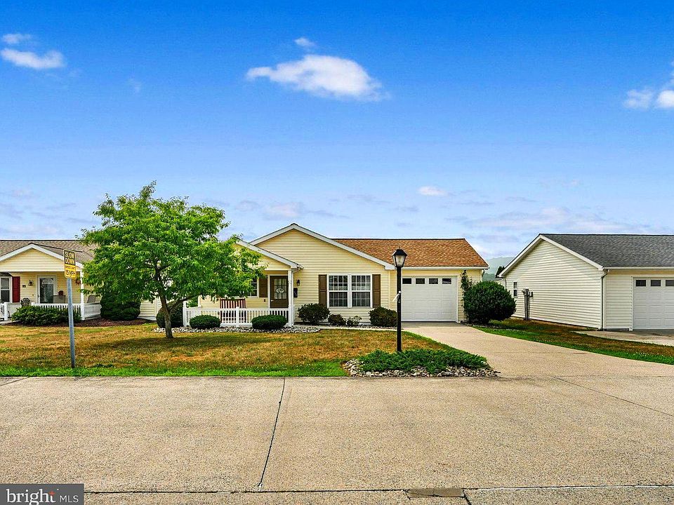 1st image of 729 Union Ct