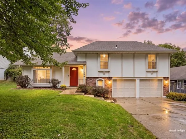 309 SW Richwood Ln, Blue Springs, MO 64014