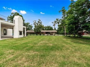 212 NW G St, Bentonville, AR 72712