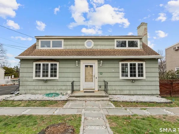 104 Oakdale Street, Bridgeport, CT 06606