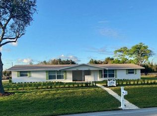 907 Lake June Rd, Lake Placid, FL 33852