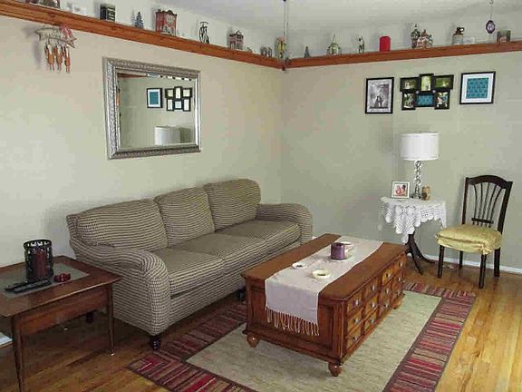 5th image of 7599 Nottingham Dr