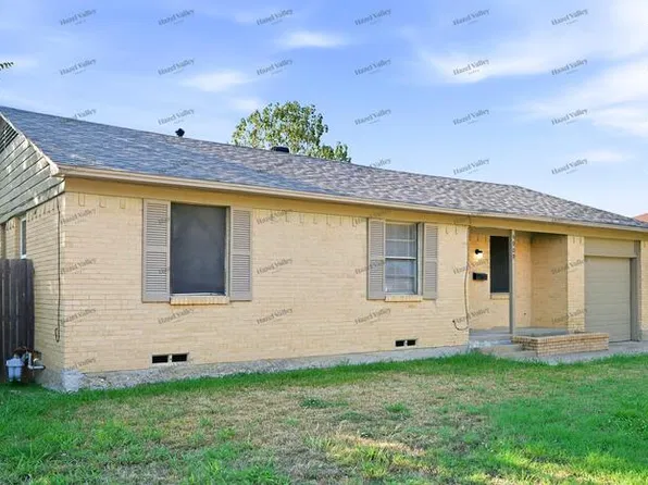 4909 Susan Lee Ln, North Richland Hills, TX 76180