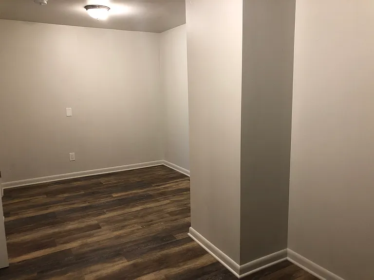 619 Oak St #4 — Photo 19