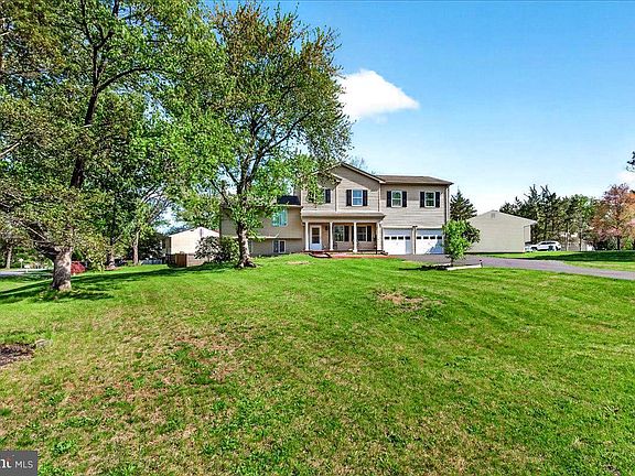 4th image of 17628 Collier Cir
