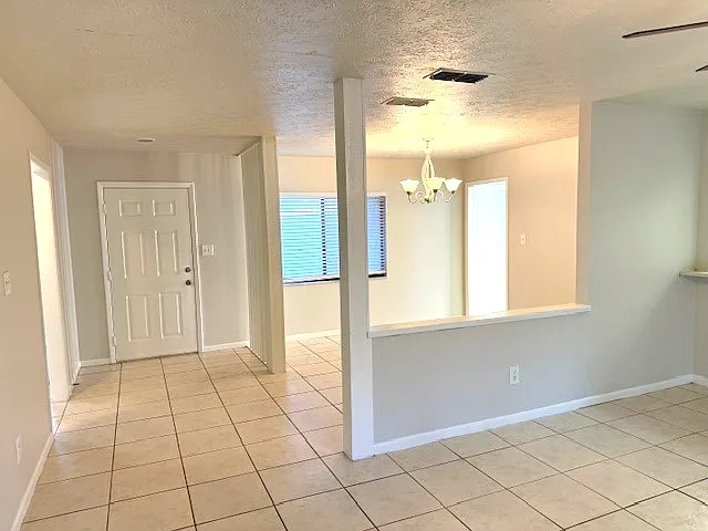 5012 Country Hills Dr — Photo 7