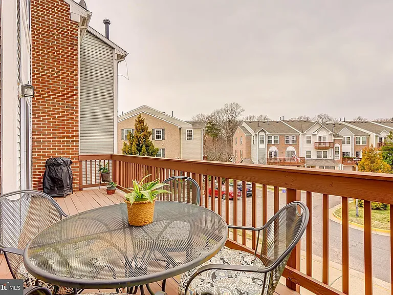 11707 Tumbrel Ct — Photo 30