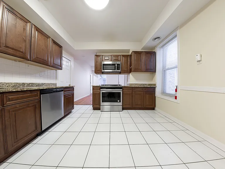 1648 W Cullerton St #1R — Photo 3