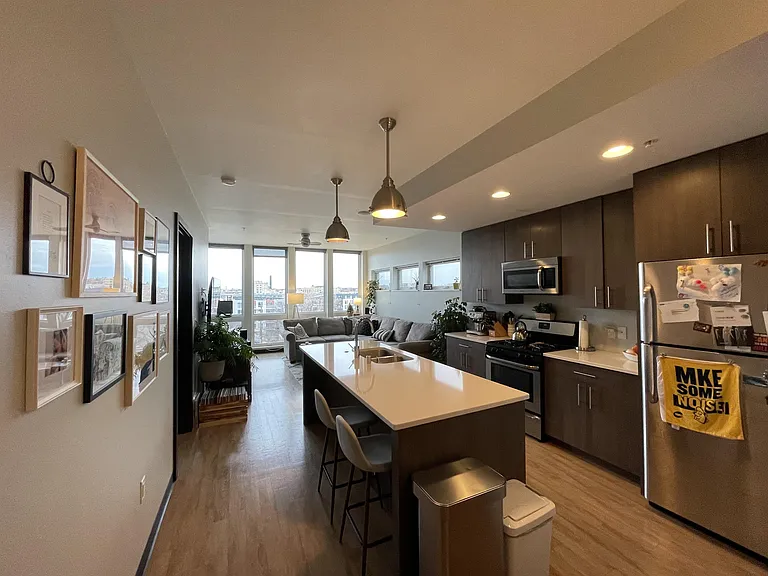 1530 N Jackson St #402 — Photo 5