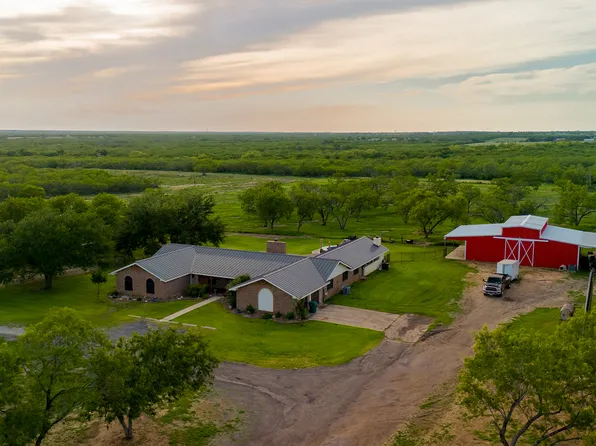 580 Fm 1332, Jourdanton, TX 78026