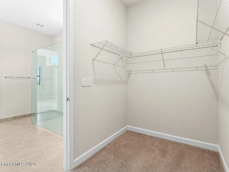 2323 Great Belt Cir — Photo 23