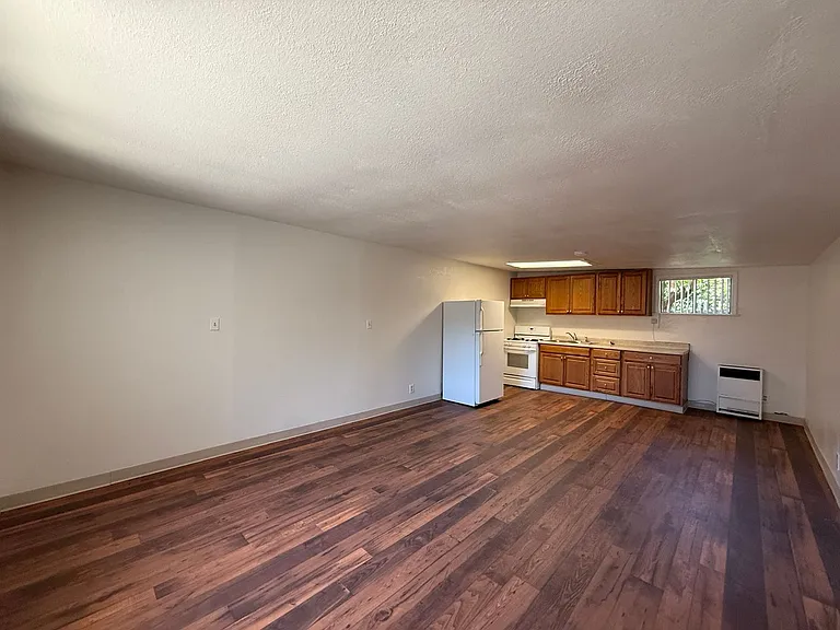 124 E Sunset Ave — Photo 7