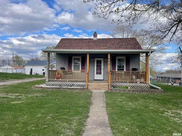 602 N Jefferson St, Roanoke, IL 61561