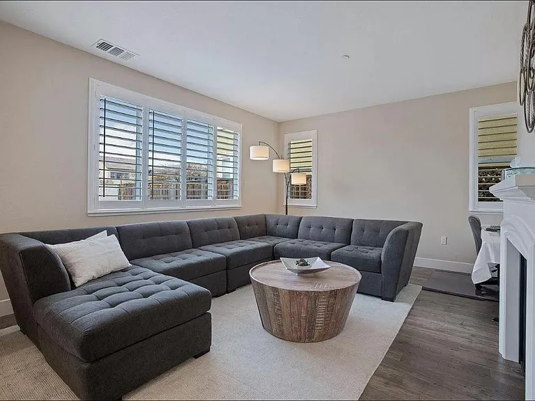 18277 Millbrook Ave — Photo 8