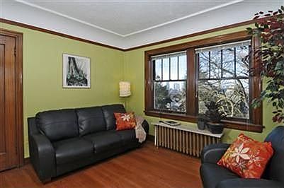 4th image of 1631 16th Ave Unit 307