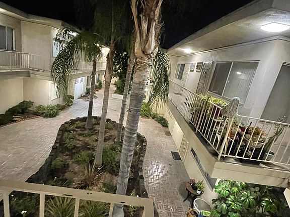 2nd image of 1712 N Kingsley Dr #211