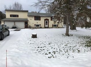 826 Stony Point Rd, Spencerport, NY 14559