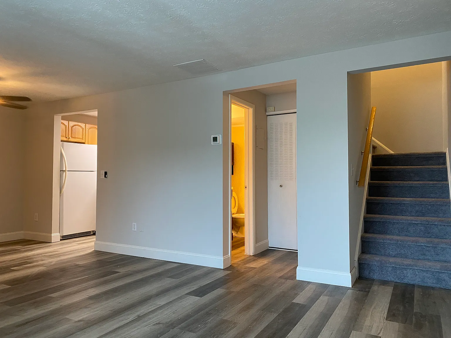 2 bed, 1.5 bath, 882 sqft, $1,450 — Photo 3