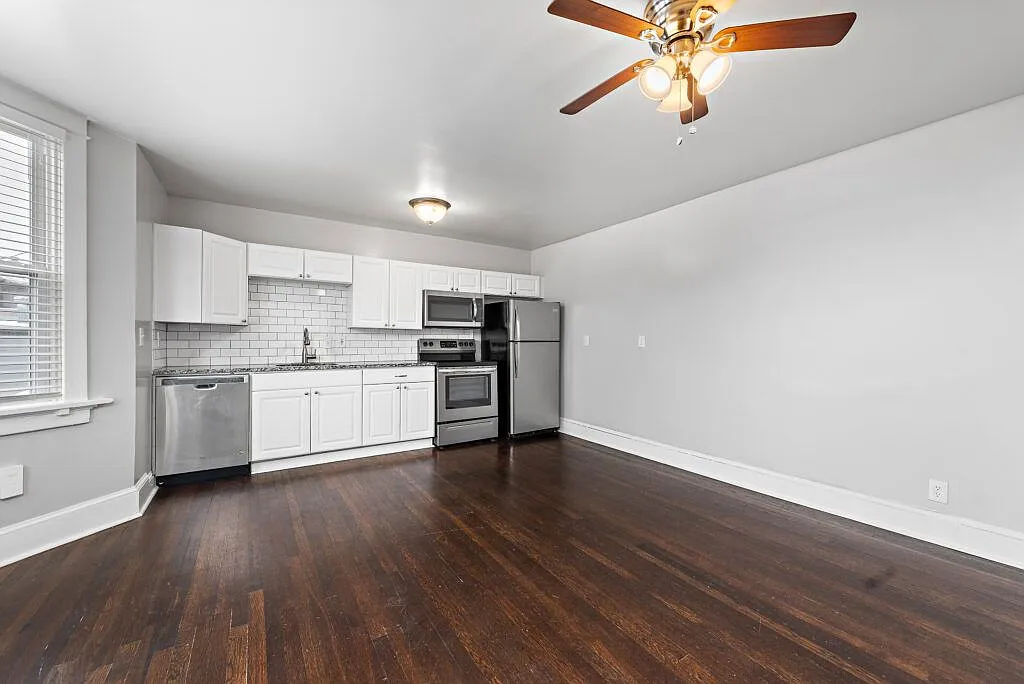 4244 Terrace — Photo 1