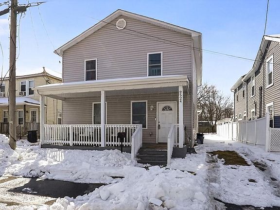 5th image of 2524 Sycamore Ave
