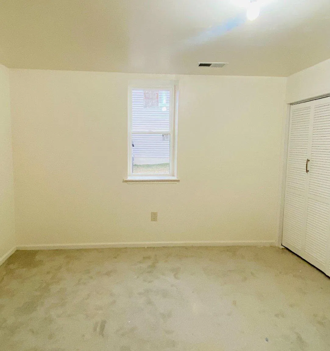 2 bed, 1.0 bath, 3872 sqft, $1,600 — Photo 4