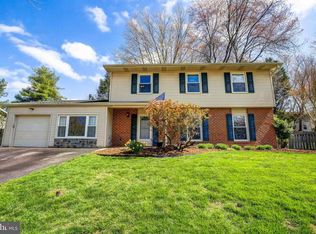 1707 Fallsway Dr, Crofton, MD 21114