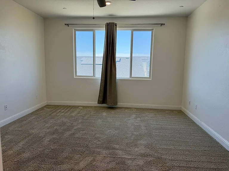 5817 E Truman Ave — Photo 12