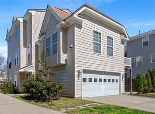 2204 W Berrie Cir, Virginia beach, VA 23455