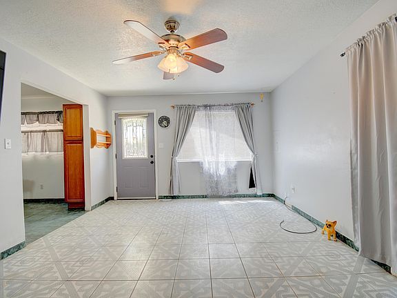 3rd image of 328 Gorman Ave